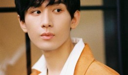 欢瑞员工爆料成毅视频,欢瑞员工爆料，镜头下的真实瞬间